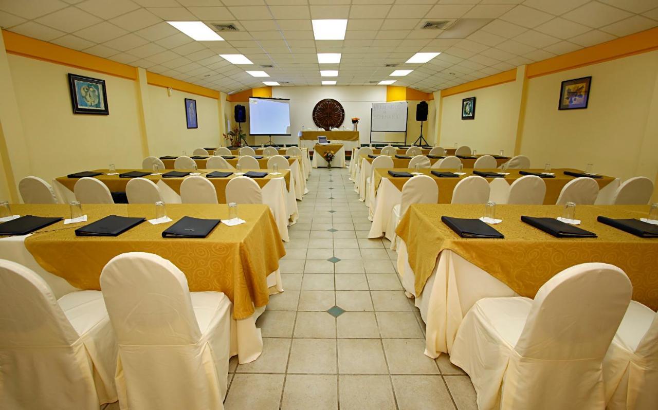 Hotel Club Del Sol Atacames Extérieur photo